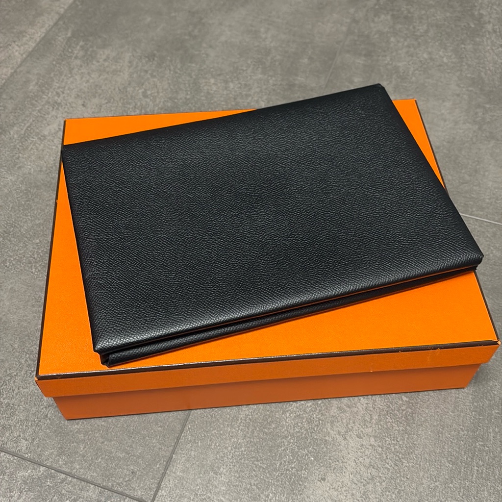 Bnibwt Rare Authentic Hermes Gm Calvi Pouch